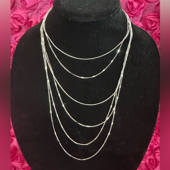 Beautiful multi necklace 🩶 - Picture 3 of 5